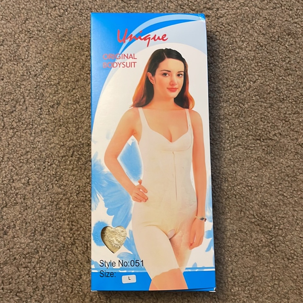 NEW WOMEN'S UNIQUE CLASSIC ORIGINAL SLIMMING BODYSUIT SHAPEWEAR BEIGE STYLE #051